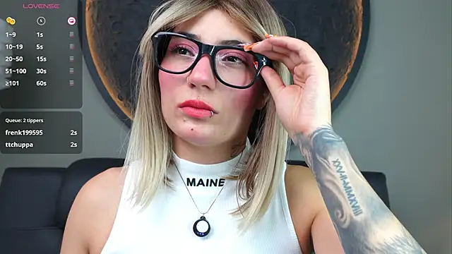 miss sharlotte18 online show from October 9, 2025, 6:06 pm