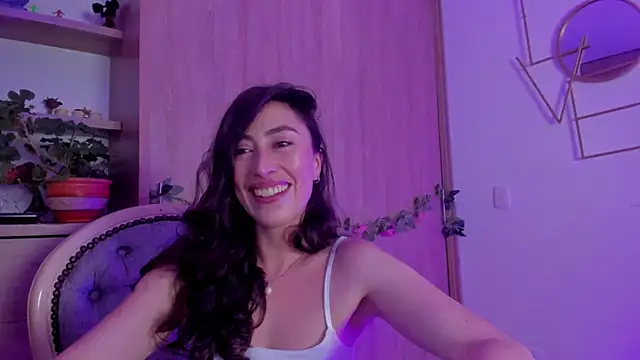 Amatiista online show from March 20, 2026, 2:49 am