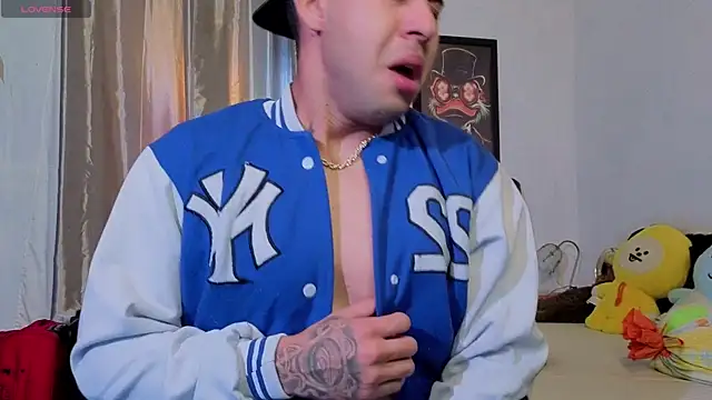 Snapshot of Daiki_Jack chatting on November 5, 2025, 1:33 pm Daiki Jack online show from November 5, 2025, 1:33 pm