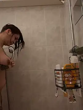 callmelouve online show from February 6, 2025, 11:43 am