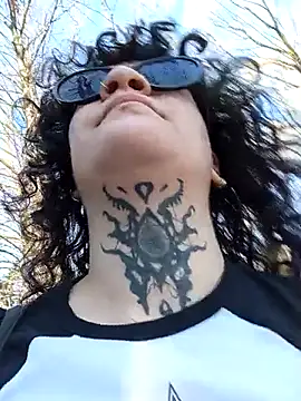 Snapshot of callmelouve chatting on March 19, 2026, 3:16 pm callmelouve online show from March 19, 2026, 3:16 pm