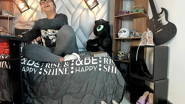 MirandaHaguen online show from January 26, 2025, 1:15 pm