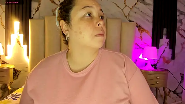 mollieblue69 online show from November 23, 2025, 12:49 pm