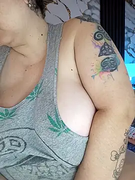 mollieblue69 online show from February 23, 2026, 1:08 pm