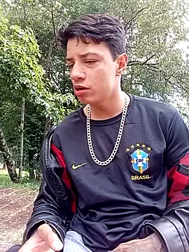 Novin4i20 online show from November 24, 2025, 4:29 pm