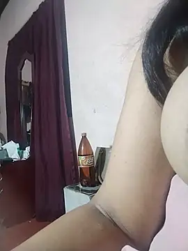 Snapshot of tharu_sweet chatting on July 13, 2026, 3:15 pm tharu sweet online show from July 13, 2026, 3:15 pm