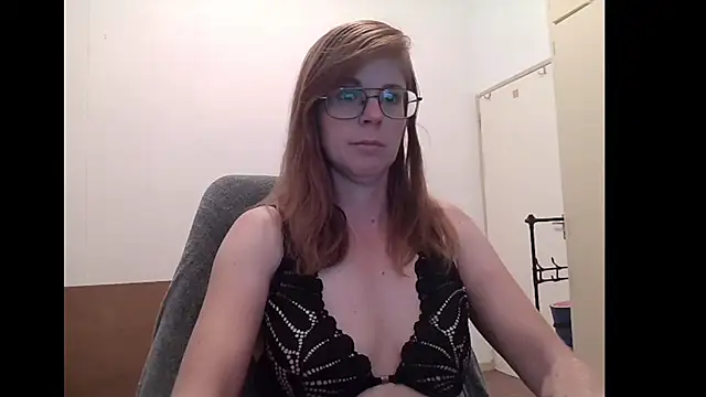 SavannaGirly online show from May 20, 2026, 6:52 am