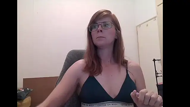 SavannaGirly online show from May 21, 2026, 8:32 am