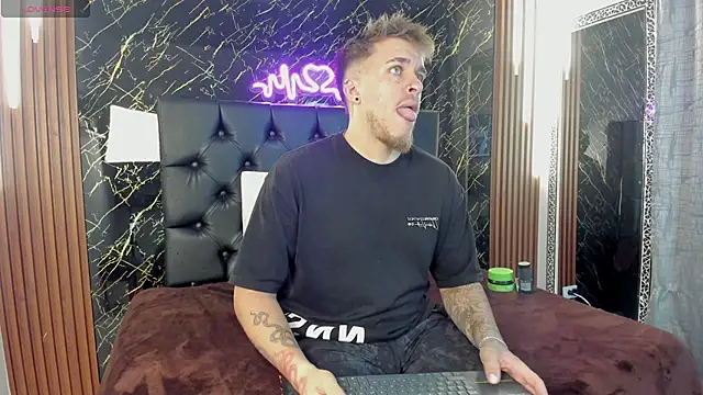 Snapshot of keane_lee chatting on November 13, 2025, 12:37 pm keane lee online show from November 13, 2025, 12:37 pm