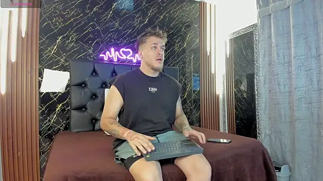 keane lee online show from November 28, 2025, 12:41 pm