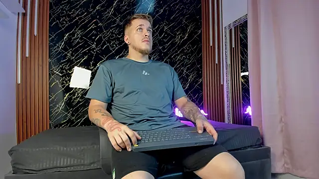 keane lee online show from December 15, 2025, 12:53 pm