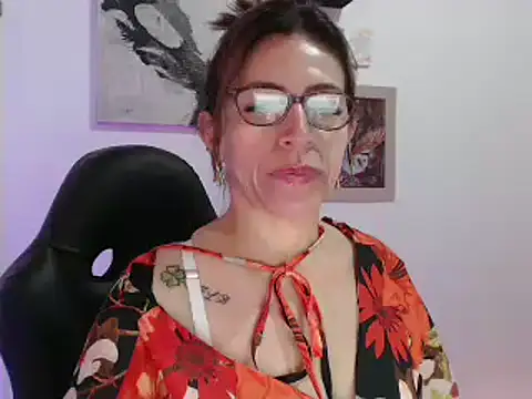 Snapshot of Chayla_Ruiz chatting on December 29, 2024, 1:38 pm Chayla Ruiz online show from December 29, 2024, 1:38 pm
