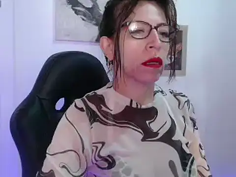 Snapshot of Chayla_Ruiz chatting on January 3, 2025, 12:52 pm Chayla Ruiz online show from January 3, 2025, 12:52 pm