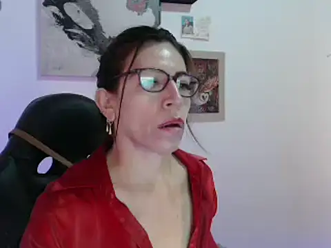 Snapshot of Chayla_Ruiz chatting on January 7, 2025, 3:44 pm Chayla Ruiz online show from January 7, 2025, 3:44 pm