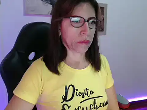 Snapshot of Chayla_Ruiz chatting on January 27, 2025, 9:00 pm Chayla Ruiz online show from January 27, 2025, 9:00 pm