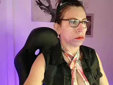 Snapshot of Chayla_Ruiz chatting on January 31, 2025, 1:02 pm Chayla Ruiz online show from January 31, 2025, 1:02 pm