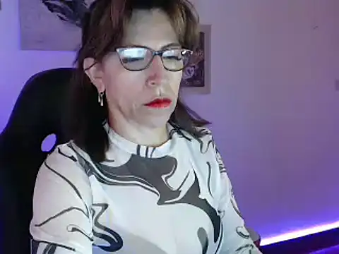 Snapshot of Chayla_Ruiz chatting on February 3, 2025, 2:02 pm Chayla Ruiz online show from February 3, 2025, 2:02 pm