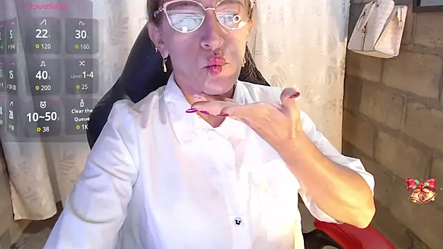 Snapshot of Chayla_Ruiz chatting on March 9, 2026, 1:26 pm Chayla Ruiz online show from March 9, 2026, 1:26 pm