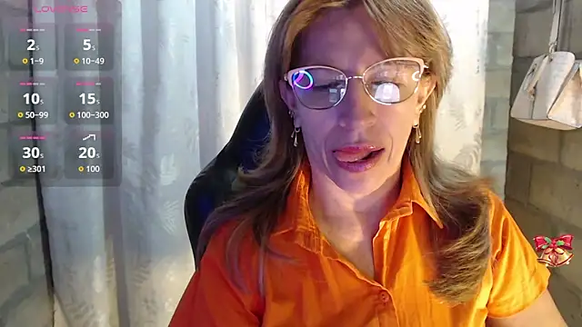 Snapshot of Chayla_Ruiz chatting on March 10, 2026, 1:38 pm Chayla Ruiz online show from March 10, 2026, 1:38 pm