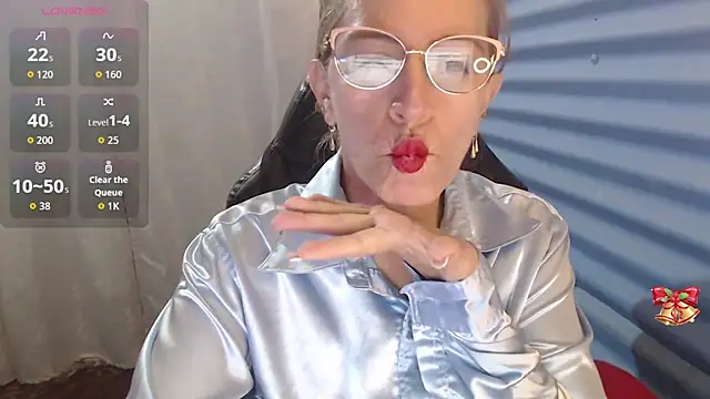 Snapshot of Chayla_Ruiz chatting on April 18, 2026, 9:02 am Chayla Ruiz online show from April 18, 2026, 9:02 am