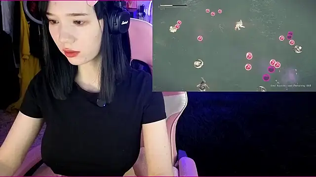 Snapshot of Maya_Viola chatting on October 13, 2025, 6:02 am Maya Viola online show from October 13, 2025, 6:02 am