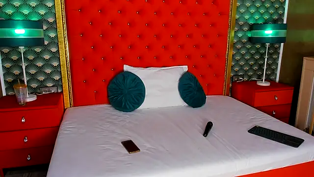 Snapshot of VallerieJones chatting on October 9, 2025, 2:42 am VallerieJones online show from October 9, 2025, 2:42 am