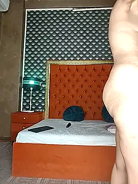 Snapshot of VallerieJones chatting on October 19, 2025, 12:06 pm VallerieJones online show from October 19, 2025, 12:06 pm