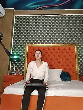 Snapshot of VallerieJones chatting on October 30, 2025, 9:15 pm VallerieJones online show from October 30, 2025, 9:15 pm