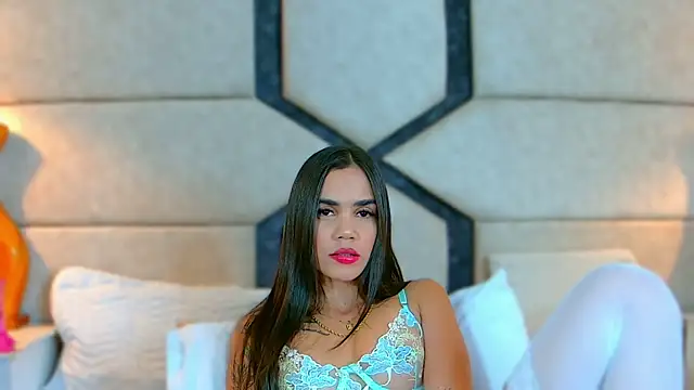 Snapshot of April_Cutee chatting on January 13, 2025, 7:42 pm April Cutee online show from January 13, 2025, 7:42 pm