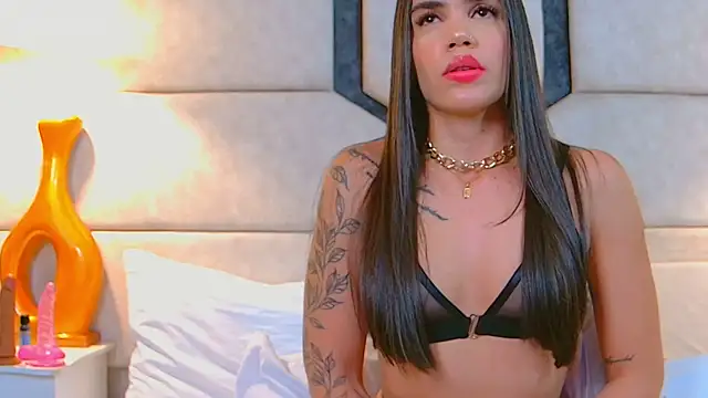 Snapshot of April_Cutee chatting on February 26, 2025, 8:33 pm April Cutee online show from February 26, 2025, 8:33 pm