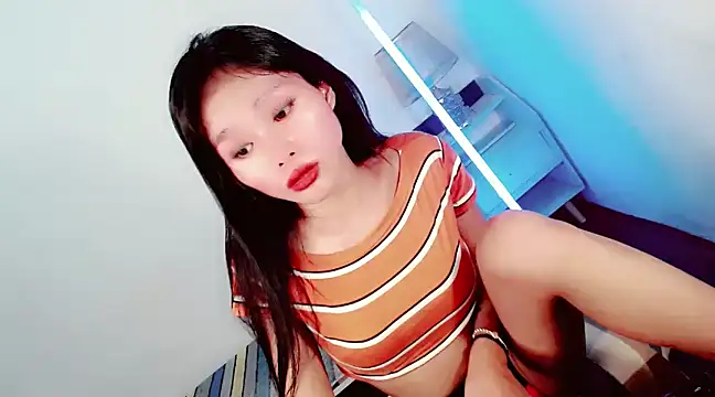 Snapshot of amomentoflust69 chatting on March 16, 2025, 6:53 am amomentoflust69 online show from March 16, 2025, 6:53 am