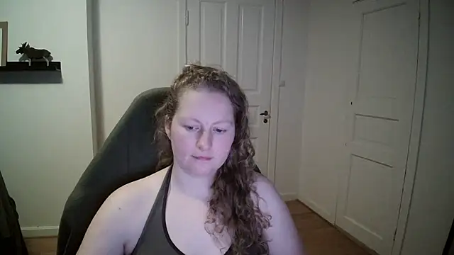 Snapshot of Girlnina-1995 chatting on December 2, 2024, 11:45 am Girlnina-1995 online show from December 2, 2024, 11:45 am