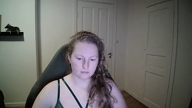Snapshot of Girlnina-1995 chatting on December 10, 2024, 5:11 pm Girlnina-1995 online show from December 10, 2024, 5:11 pm