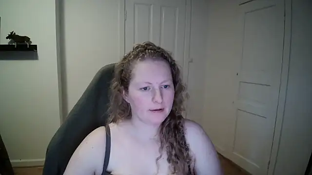 Snapshot of Girlnina-1995 chatting on December 12, 2024, 12:33 pm Girlnina-1995 online show from December 12, 2024, 12:33 pm
