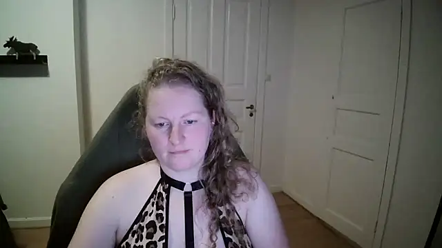 Snapshot of Girlnina-1995 chatting on December 18, 2024, 8:36 pm Girlnina-1995 online show from December 18, 2024, 8:36 pm