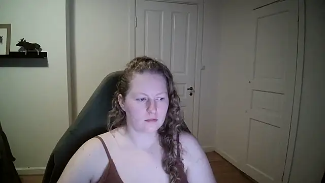 Snapshot of Girlnina-1995 chatting on January 4, 2025, 8:49 am Girlnina-1995 online show from January 4, 2025, 8:49 am