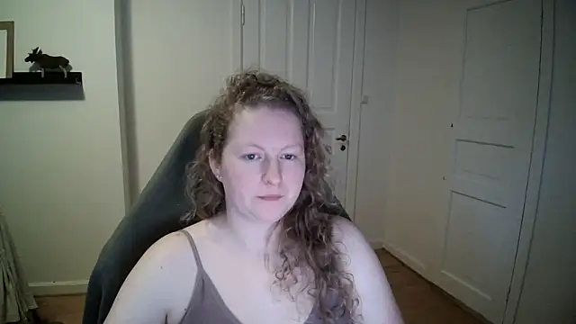 Snapshot of Girlnina-1995 chatting on January 8, 2025, 12:37 pm Girlnina-1995 online show from January 8, 2025, 12:37 pm