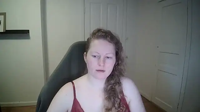 Snapshot of Girlnina-1995 chatting on January 13, 2025, 10:03 am Girlnina-1995 online show from January 13, 2025, 10:03 am
