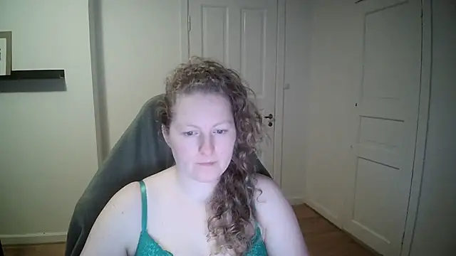 Snapshot of Girlnina-1995 chatting on January 14, 2025, 9:02 am Girlnina-1995 online show from January 14, 2025, 9:02 am