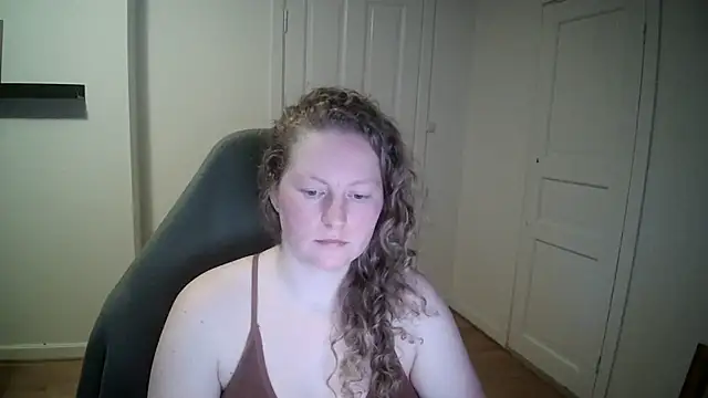 Snapshot of Girlnina-1995 chatting on January 28, 2025, 2:31 pm Girlnina-1995 online show from January 28, 2025, 2:31 pm