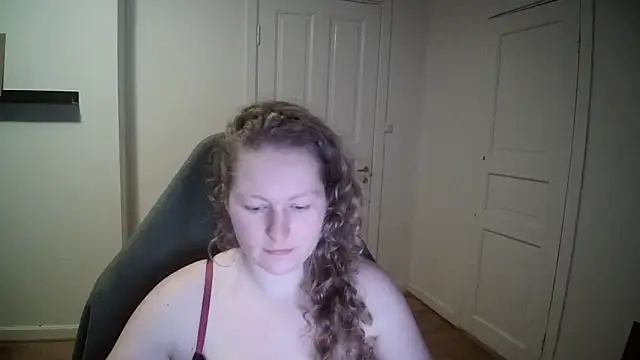 Snapshot of Girlnina-1995 chatting on January 30, 2025, 2:58 pm Girlnina-1995 online show from January 30, 2025, 2:58 pm