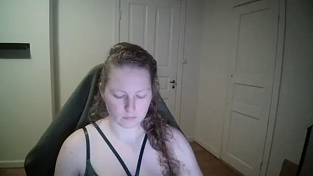 Snapshot of Girlnina-1995 chatting on February 7, 2025, 3:19 pm Girlnina-1995 online show from February 7, 2025, 3:19 pm
