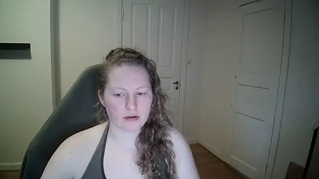 Snapshot of Girlnina-1995 chatting on February 11, 2025, 2:35 pm Girlnina-1995 online show from February 11, 2025, 2:35 pm