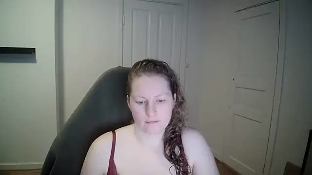Snapshot of Girlnina-1995 chatting on February 17, 2025, 11:55 am Girlnina-1995 online show from February 17, 2025, 11:55 am