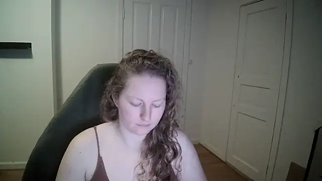 Snapshot of Girlnina-1995 chatting on February 19, 2025, 3:16 pm Girlnina-1995 online show from February 19, 2025, 3:16 pm