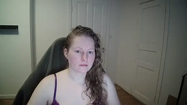 Snapshot of Girlnina-1995 chatting on February 20, 2025, 10:59 am Girlnina-1995 online show from February 20, 2025, 10:59 am