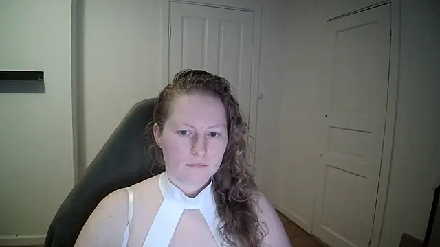 Snapshot of Girlnina-1995 chatting on February 21, 2025, 11:22 am Girlnina-1995 online show from February 21, 2025, 11:22 am