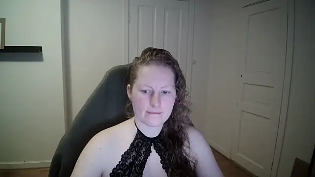 Snapshot of Girlnina-1995 chatting on February 25, 2025, 9:42 am Girlnina-1995 online show from February 25, 2025, 9:42 am