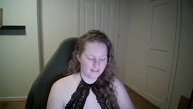 Snapshot of Girlnina-1995 chatting on February 25, 2025, 4:00 pm Girlnina-1995 online show from February 25, 2025, 4:00 pm