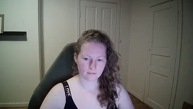 Snapshot of Girlnina-1995 chatting on March 4, 2025, 9:11 pm Girlnina-1995 online show from March 4, 2025, 9:11 pm